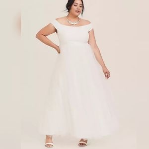 Special Occasion Off Shoulder Tulle Gown